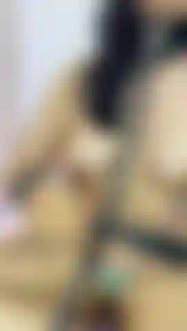 I'm your chubby BDSM girl with pussy hair.