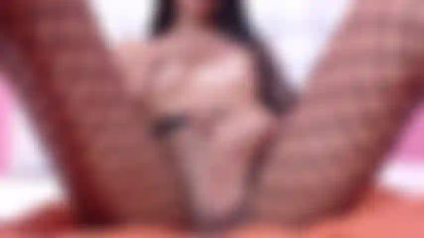 Viens jouer avec cette fille excitée !!