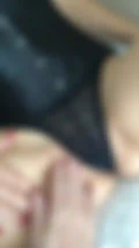Mr dolly me doigte la chatte humm / video couple.