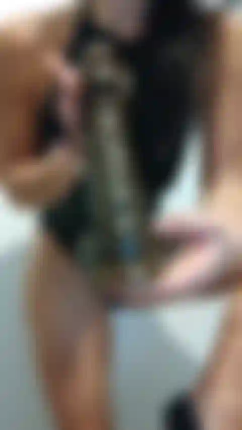 Bite de black/ dfonce de chatte avec un norme god noir. J'ai kiffer cette enorme bite black.