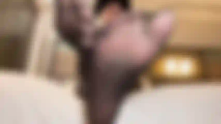 Une adoration des pieds géants.