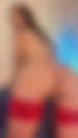 Watch me tease my tight asshole and pop a plug inside!