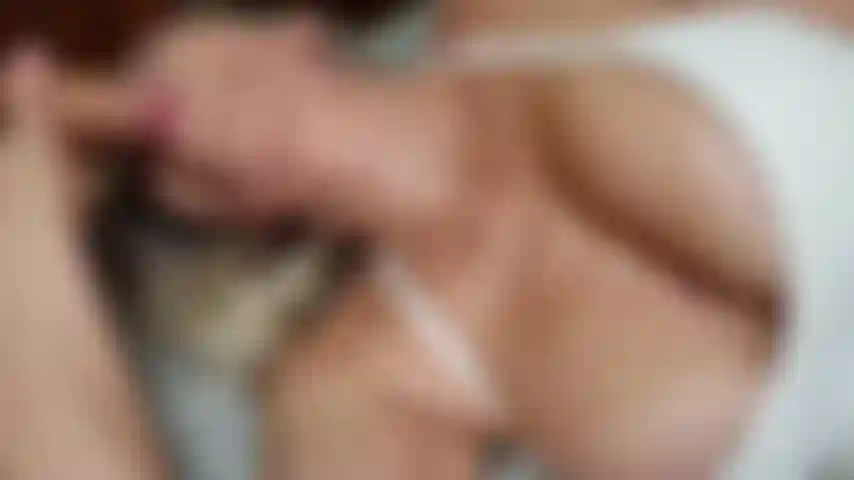 Pipe et éjaculation sur tout mon visage avec jeu de sperme.