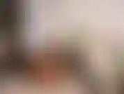 Une baise avec un gode très dur.