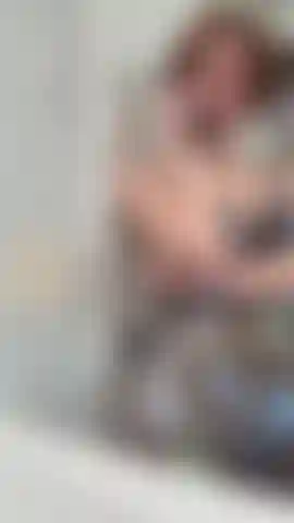 Quand la bonne personne appelle, tu répondsi j'avais du monde à la maison, mais j'ai reçu un appel de votrequand je me faufile pour répondre, vous verrez à quel point vous pouvez me rendre coquin🔥 au téléphone !Vous imaginez à quel point vous m'exciteriez dans la vraie vie ?🥵.