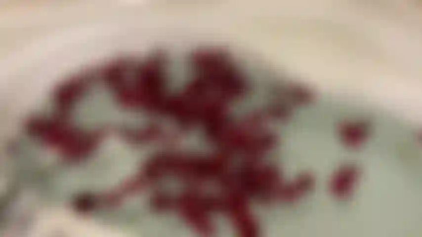 " Valentine's joi". Prenez un bain romantique aux pétales de rose avec moi pendant que nous devenons chauds et excités. Je vais te dire comment je veux que tu caresses pendant que tu me regardes jouer. Essayez de tenir bon jusqu'à ce que je dise 3..2..1...