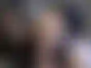 " Double bj". Cassidy nicole et je suce tellement bien cette bite. Tu vas jouir si fort sur nos visages ! Alors regarde-nous nous lécher après.