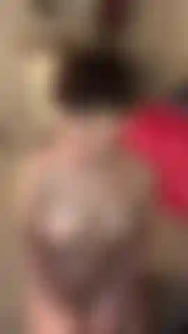 Fellation gloryhole 5 godes et faciales.