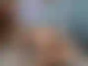 Je montre mes pieds nus et je t'encourage à me branler sur tous les pieds. Beaucoup de joi.