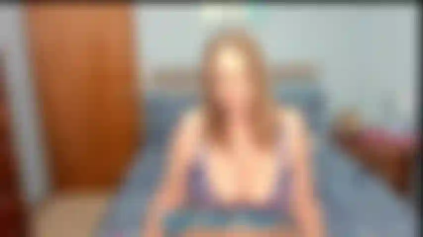 Gros cul taquin et secouant - debout et secouant le cul, penchée, paroles cochonnes en levrette, joi.