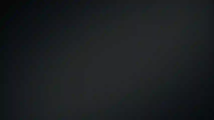 Tirez-le pour un pantalon de yoga. Hé espèce de voyeur pervers qui regarde mon cul à la salle de sport dans mon pantalon de yoga ! Tu me regardes travailler ces jambes et ces fesses, puis tu te mets derrière moi sur le tapis roulant et le monte-escalier.