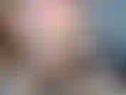 Regarde-moi te taquiner avec mes talons pendants et mes pieds bas dans différentes poses. Vêtue d'une robe sexy, puis je me déshabille en ne portant que des bas et des talons. Vues pov.