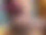 Un court clip de moi en train de sucer un gode expliquant comment je veux sucer ta bite et avaler ton sperme. Des crachats bâclés et des bruits de succion forts.