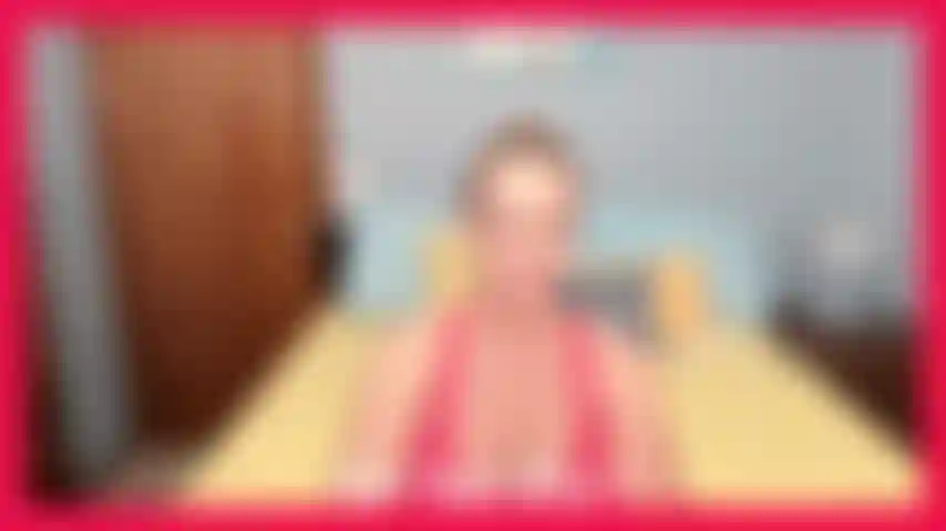 Redpvcdressheels-ridingbbc-sexy robe en pvc rouge en escarpins rouges, taquine en parlant sale, secouant le cul. Alors je monte un jouet de la bbc en donnant du plaisir.