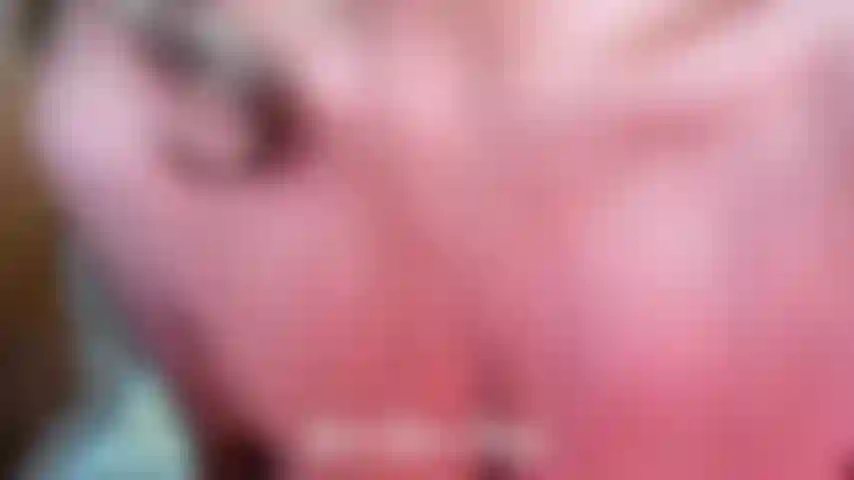 Fuckingmyassglasstoy-petit spectacle chaud où j'utilise mon jouet en verre et baise mon trou du cul serré. Proche et personnelle.