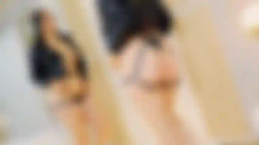 Cette fille brûlante veut ta bite dure.