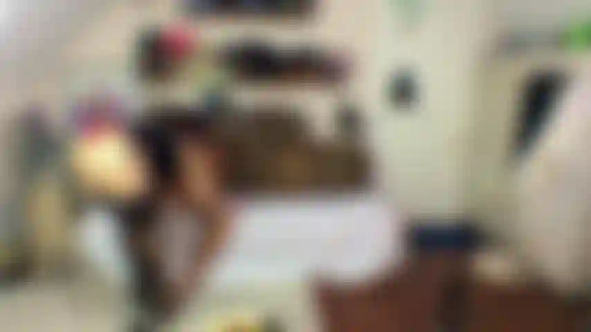 S&j 30 minutes au paradis. On descend 30 minutes ! Des fellations, des levrettes, des cow-girls, des séances de maquillage torrides... Du sperme, tu vois !