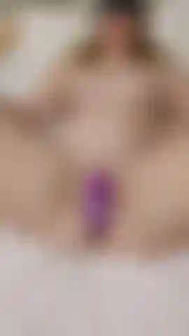 Masturbation avec sex toy avec orgasme !