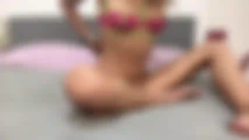 Masturbation avec banane.