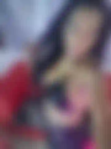 THE SEXY AND BEAUTIFUL GIRL