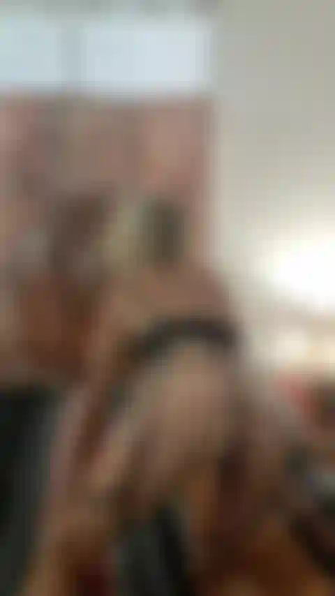 Je joue avec mon gode.