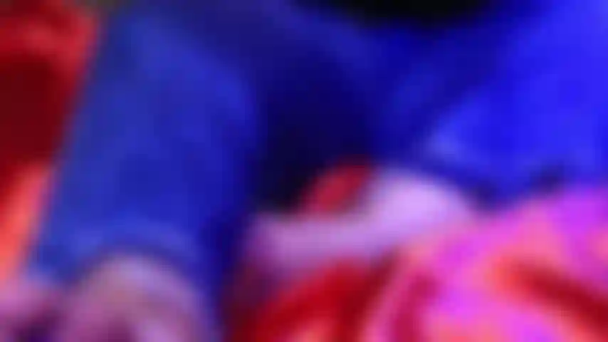 Je sens une fille sexuelle, sensuelle et érotique qui aime réveiller les passions et que tes souhaits pour moi sont extrêmes.