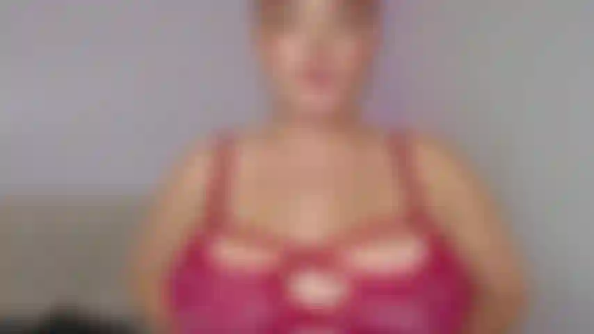 Mes gros seins dans l'huile.