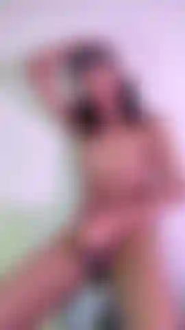 mmmm wanna see me jerking n give u angles of my delicious feeets