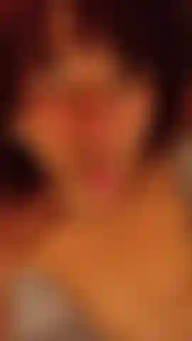 Estoy batiendo mi lechita, bien espumosa para tu boca