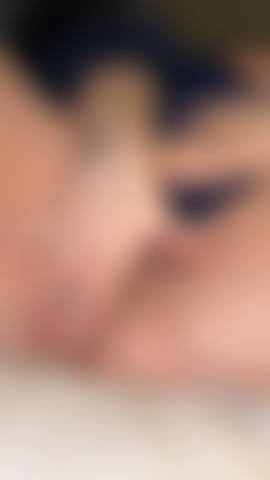 Jeu de chatte fraîchement rasée.