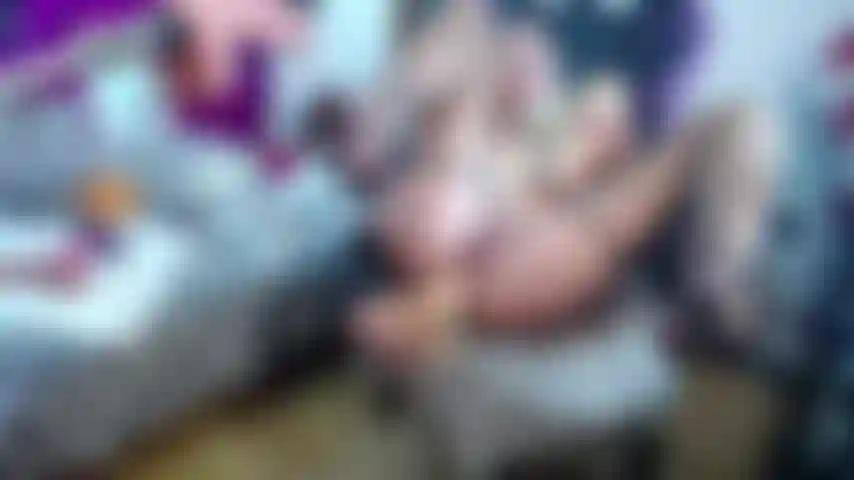 Masturbation solo dp gros godes.