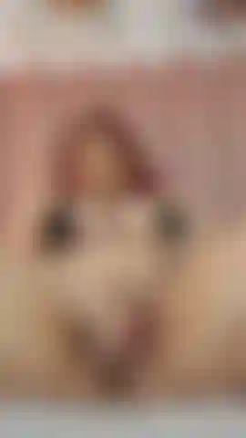 A BIG SQUIRT REALLY CLOSE UP